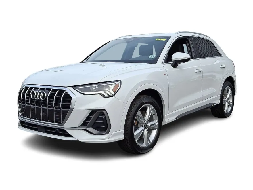 2024 Audi Q3 S line Premium Plus photo 1