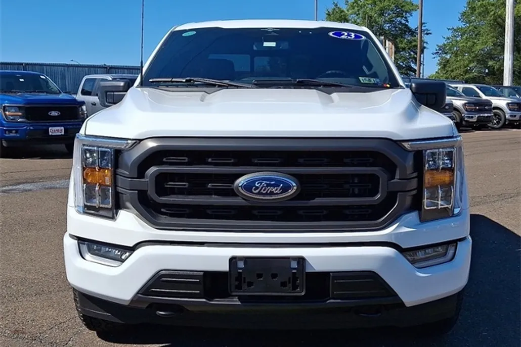 2023 Ford F-150 XLT photo 1