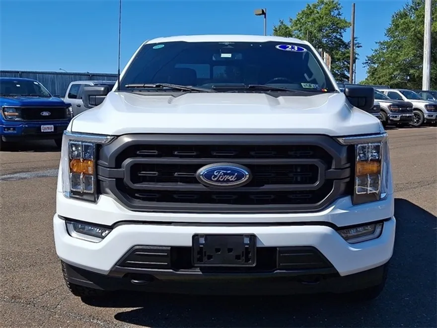 2023 Ford F-150 XLT photo 1