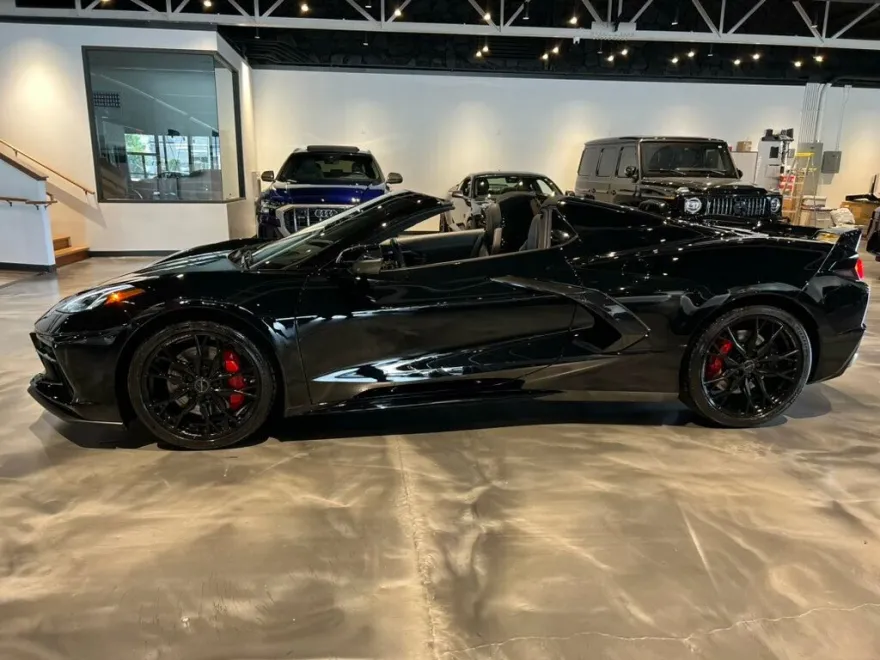 2024 Chevrolet Corvette 3LT Convertible photo 1