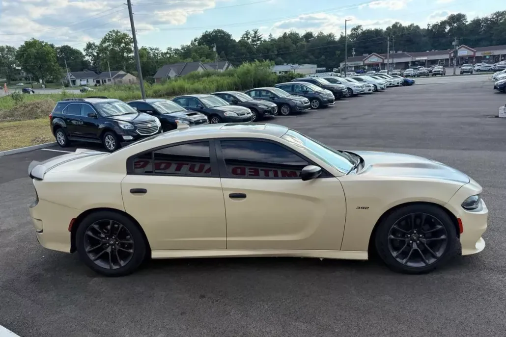 2020 Dodge Charger Scat Pack photo 1