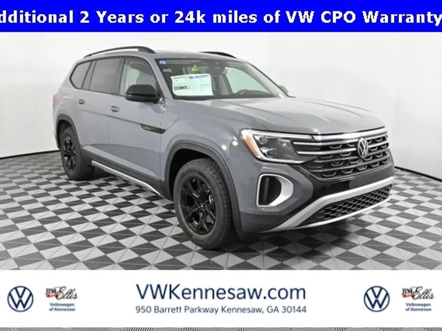 2025 Volkswagen Atlas Peak Edition SE photo 1