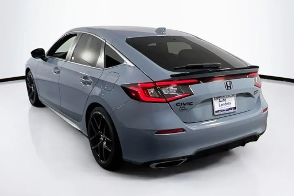 2023 Honda Civic Hatchback Sport Touring photo 1