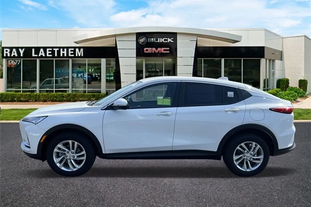 2025 Buick Envista Preferred photo 1