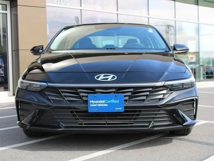 2024 Hyundai Elantra SEL photo 1