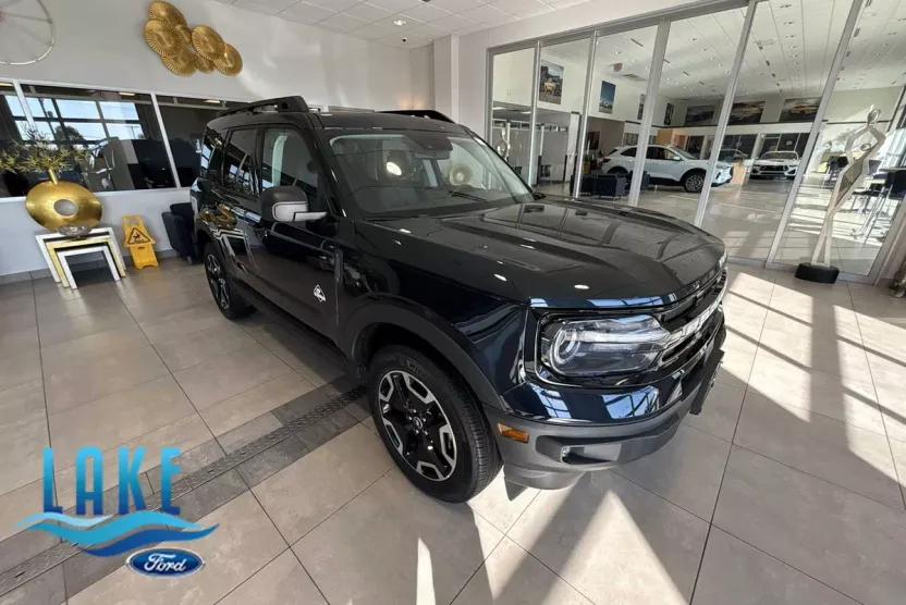 2023 Ford Bronco Sport Outer Banks photo 1