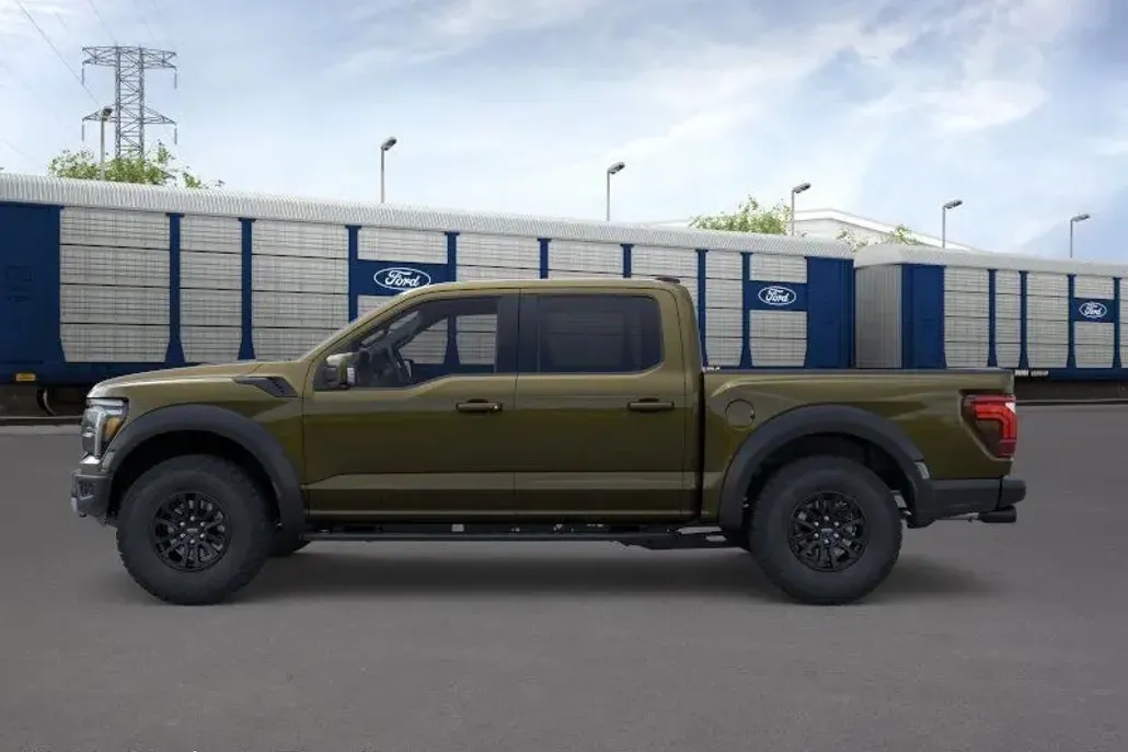2025 Ford F-150 Raptor photo 1