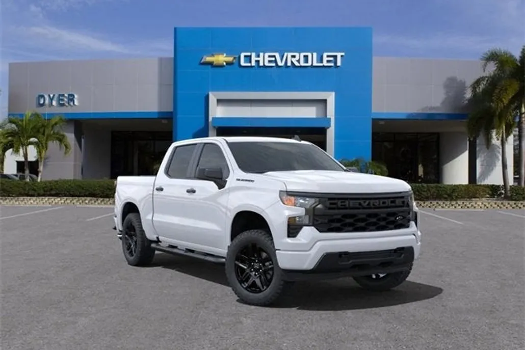 2025 Chevrolet Silverado 1500 Custom photo 1