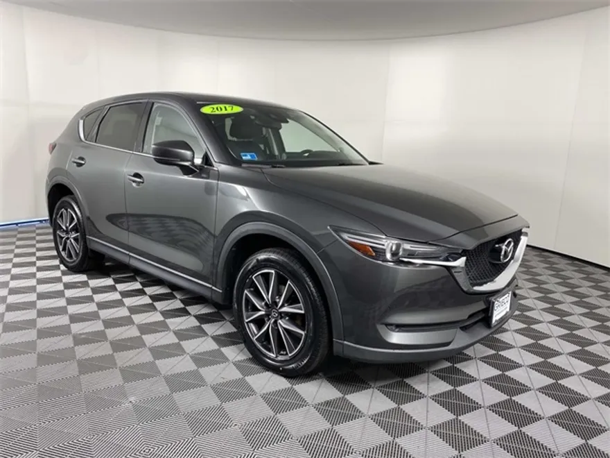2017 Mazda CX-5 Grand Touring Select photo 1