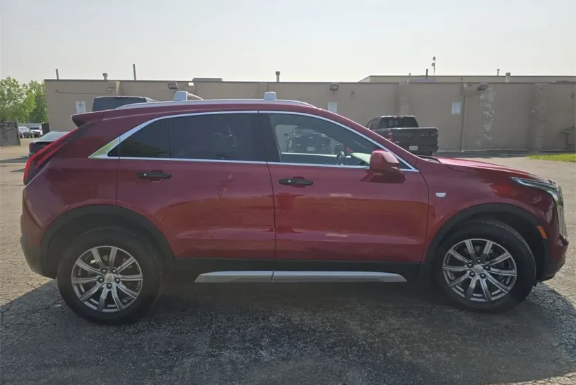 2019 Cadillac XT4 Premium Luxury photo 1