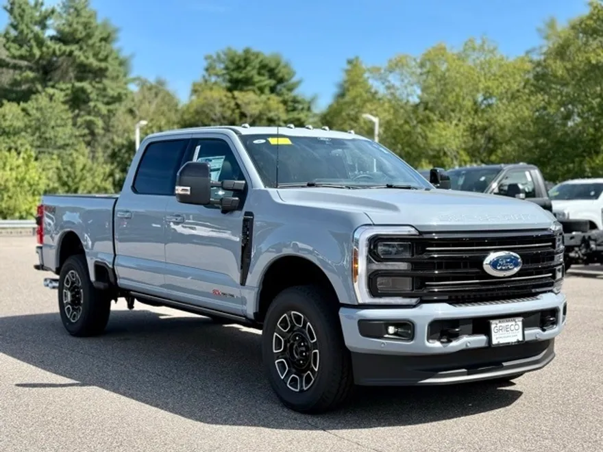 2026 Ford F-350 Platinum photo 1