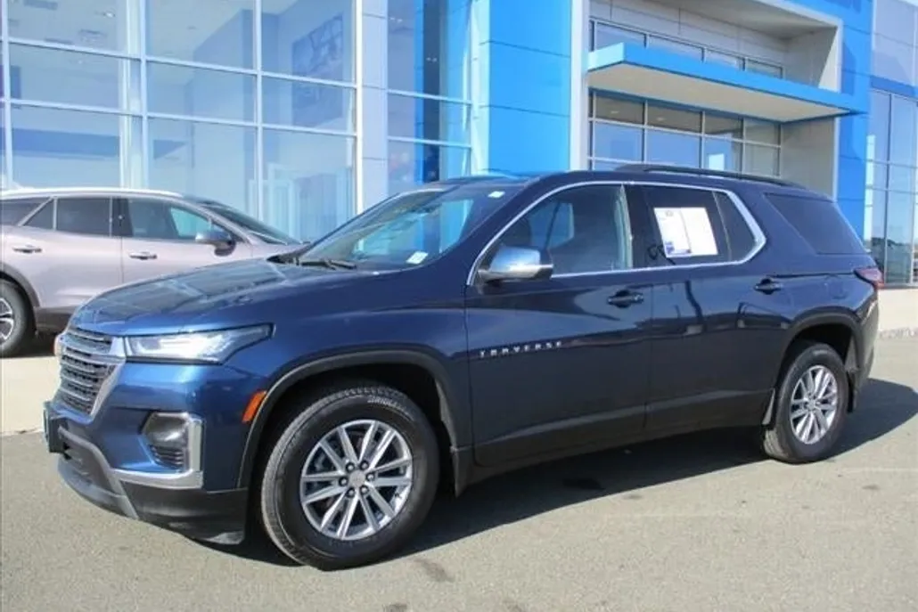 2022 Chevrolet Traverse Leather photo 1