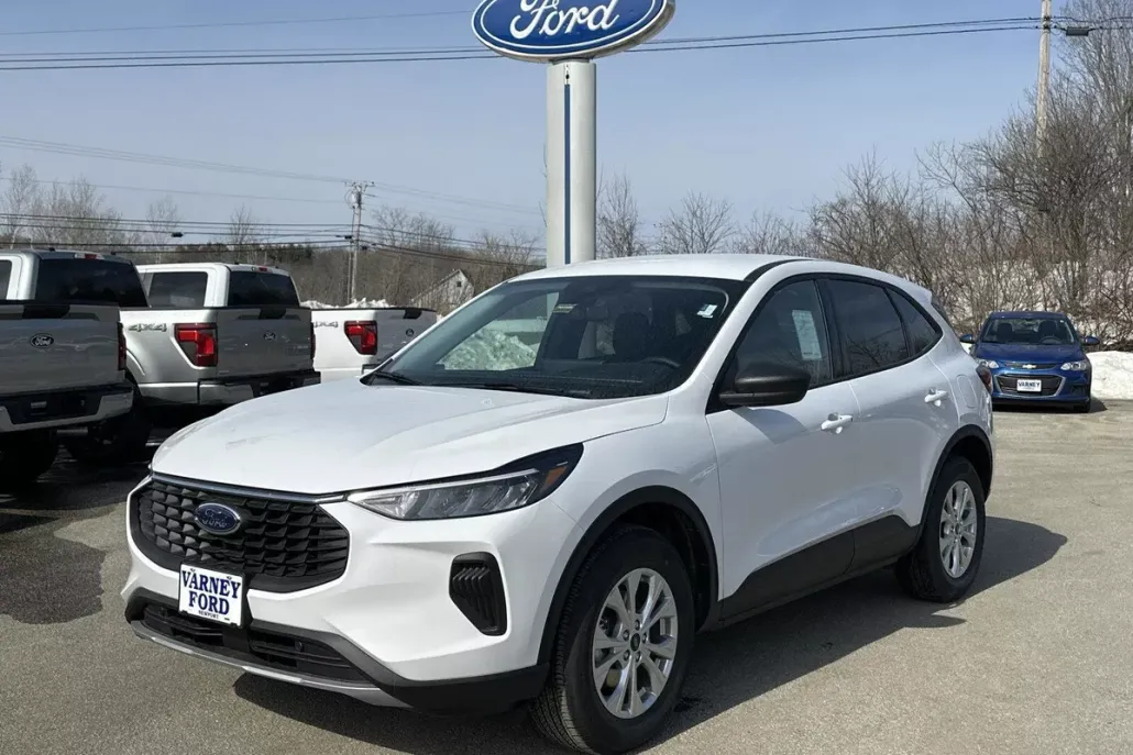 2025 Ford Escape photo 1