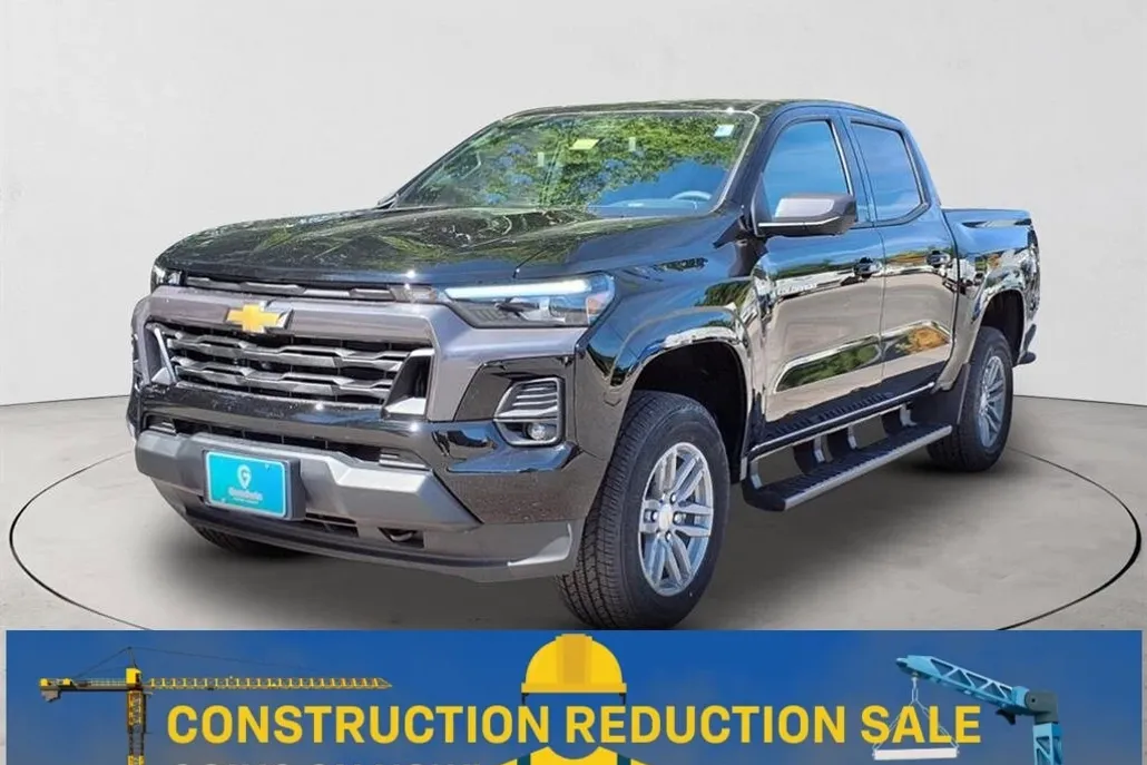 2026 Chevrolet Colorado LT photo 1