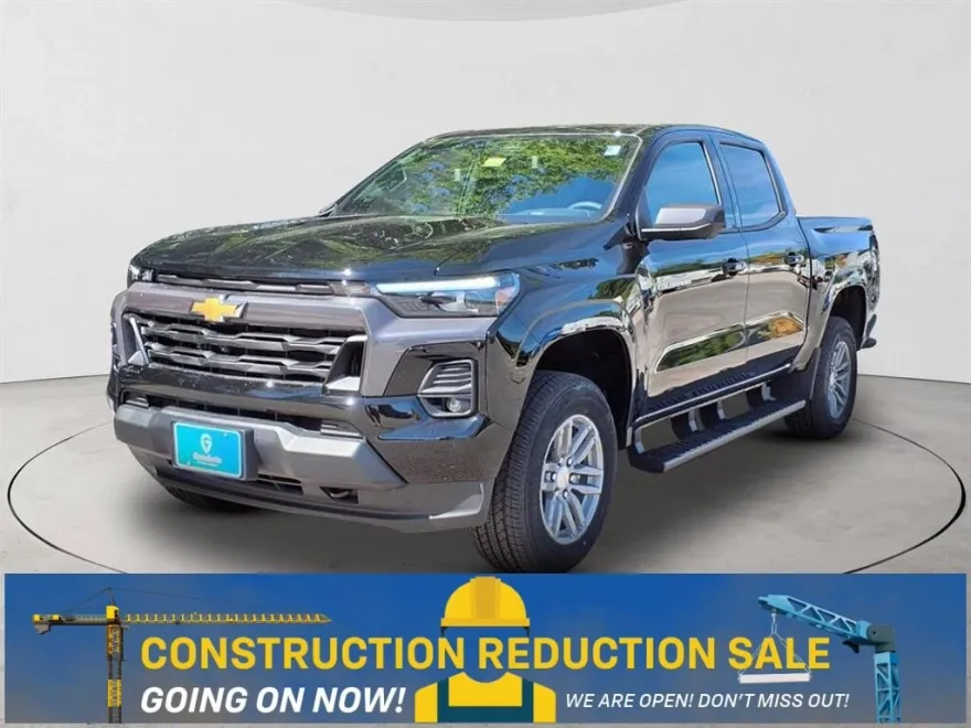 2026 Chevrolet Colorado LT photo 1