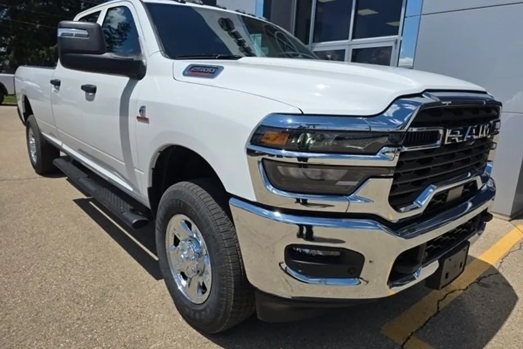2025 Ram 2500 Tradesman photo 1