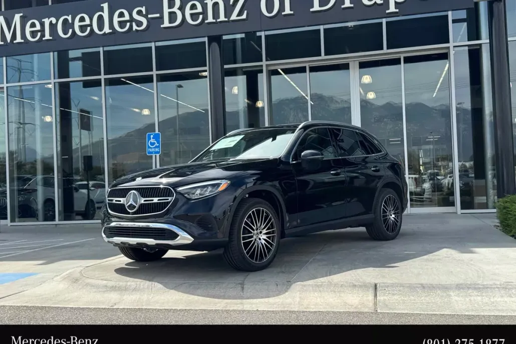 2026 Mercedes Benz GLC 300 4MATIC photo 1