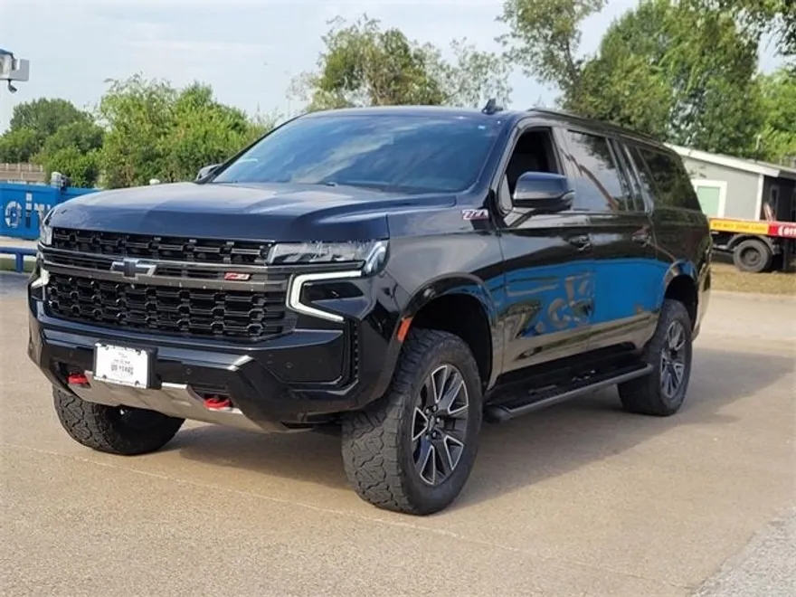 2021 Chevrolet Suburban Z71 photo 1