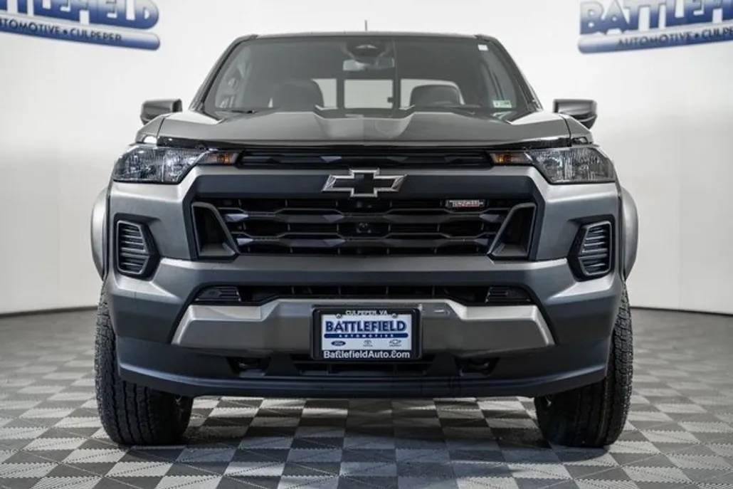 2026 Chevrolet Colorado Trail Boss photo 1