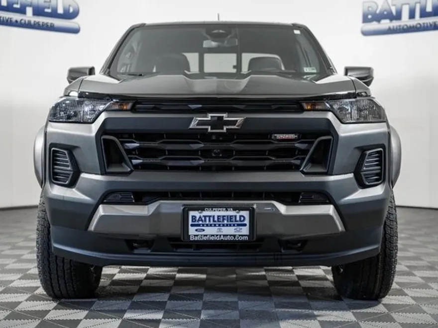 2026 Chevrolet Colorado Trail Boss photo 1