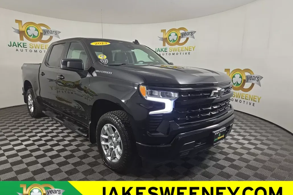 2023 Chevrolet Silverado 1500 RST photo 1