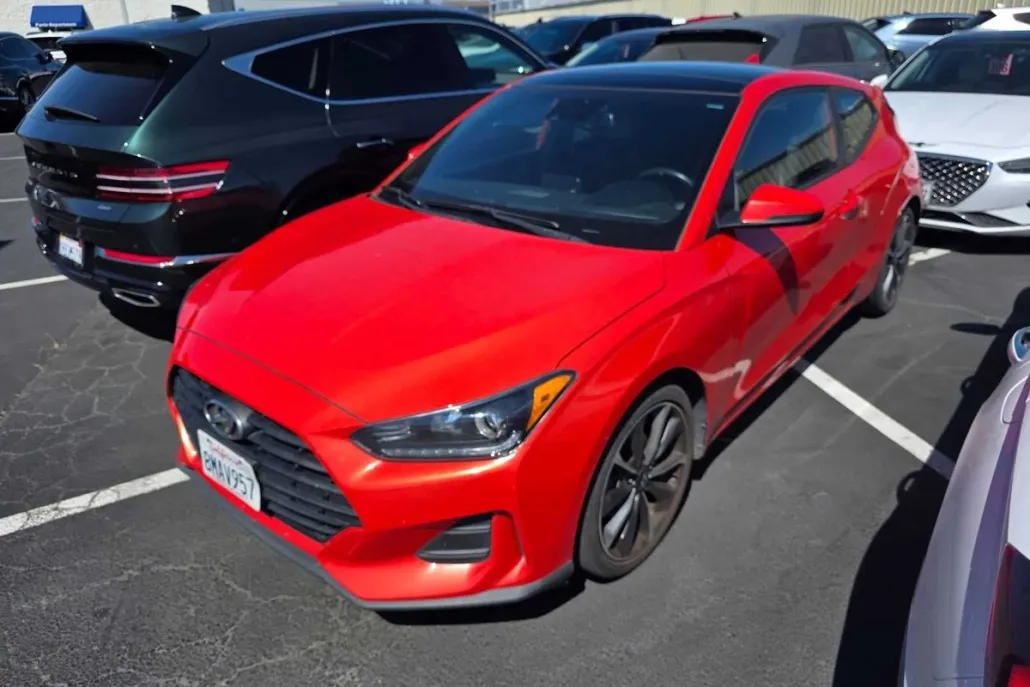 2020 Hyundai Veloster 2.0L Premium photo 1