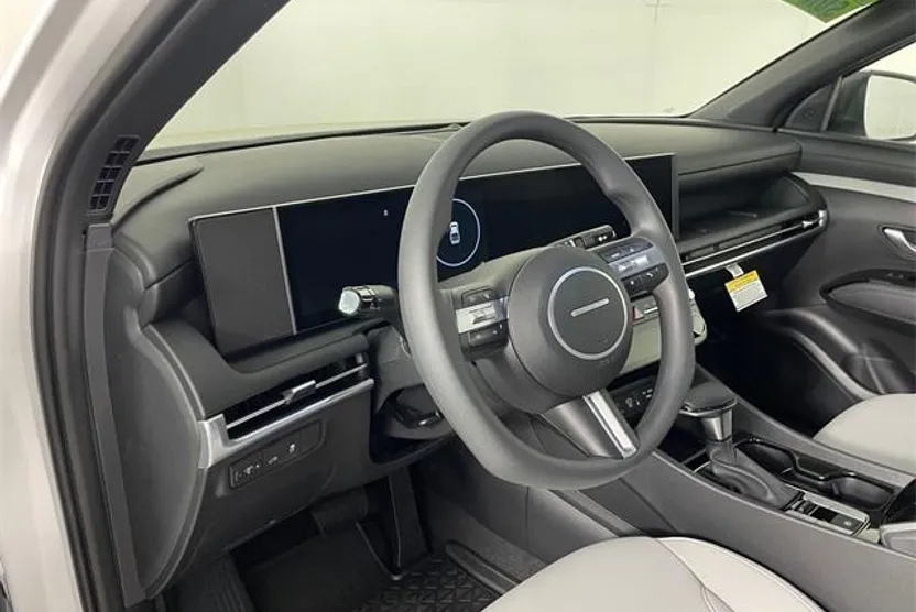 2025 Hyundai Santa Cruz SEL Activity photo 1