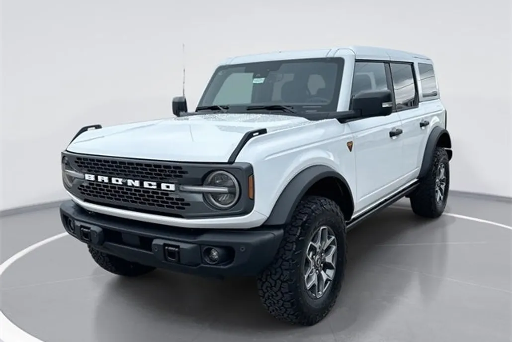 2025 Ford Bronco Badlands photo 1