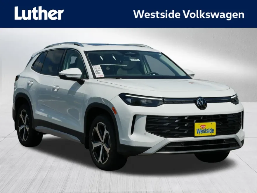 2025 Volkswagen Tiguan SE photo 1