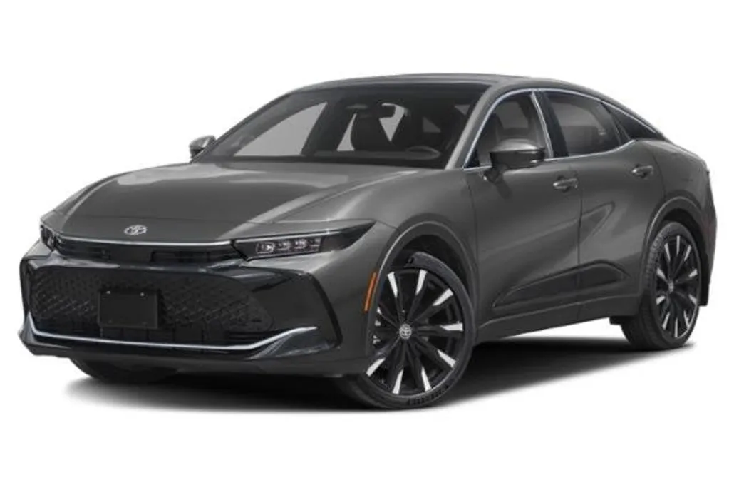 2023 Toyota Crown Platinum photo 1