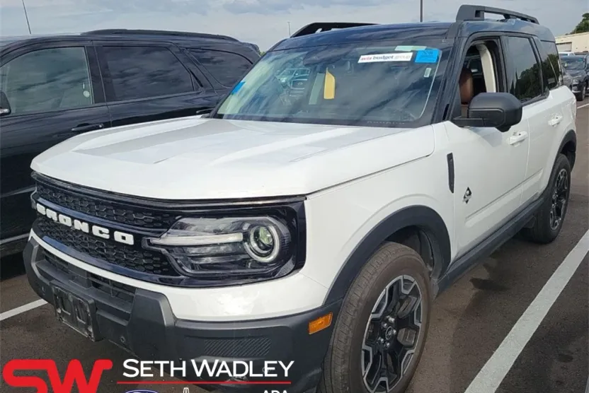 2025 Ford Bronco Sport Outer Banks photo 1