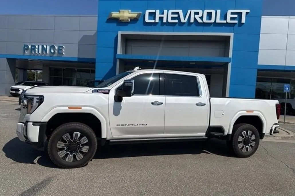 2024 Gmc Sierra 2500 HD Denali photo 1