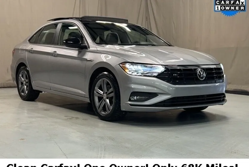 2020 Volkswagen Jetta R-Line photo 1