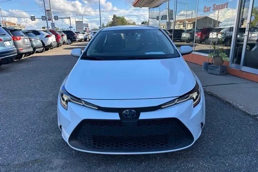 2022 Toyota Corolla Hybrid LE photo 1