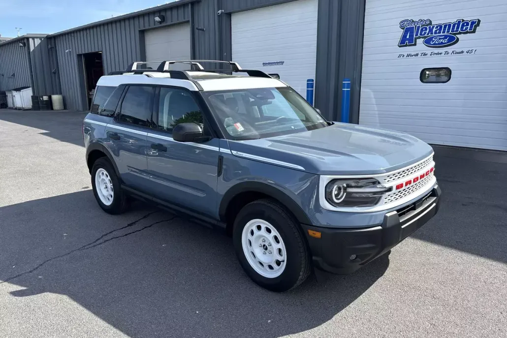 2025 Ford Bronco Sport Heritage photo 1