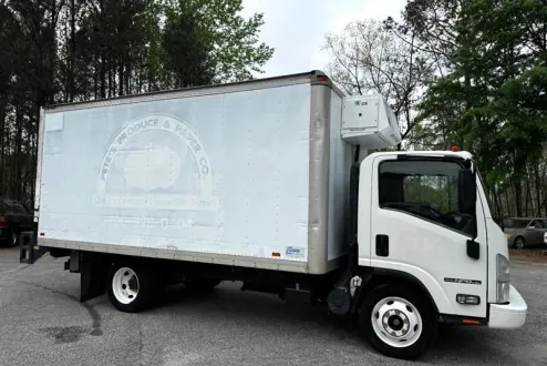 2014 Isuzu NPR photo 3