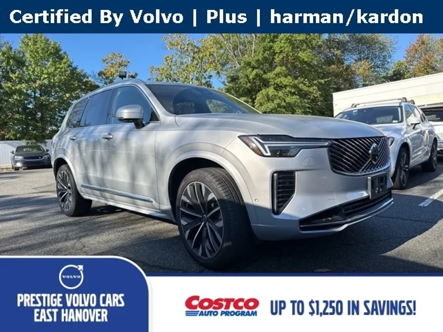 2025 Volvo XC90 Plus photo 1