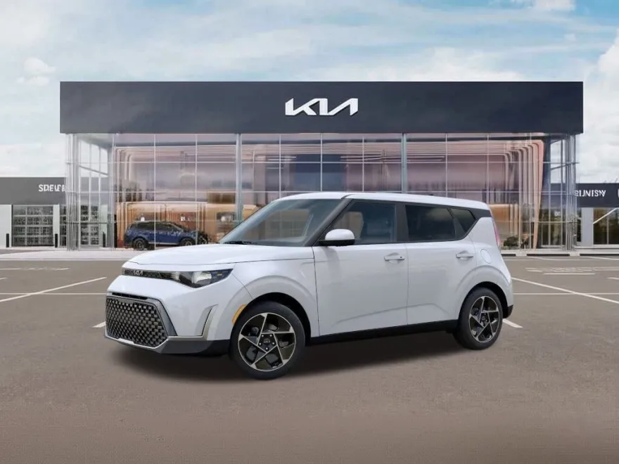 2025 Kia Soul EX photo 1