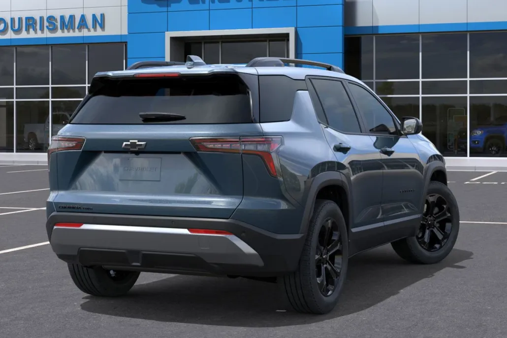 2026 Chevrolet Equinox LT photo 1