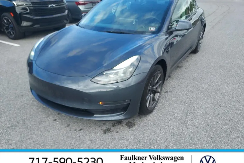 2022 Tesla Model 3 Long Range photo 1