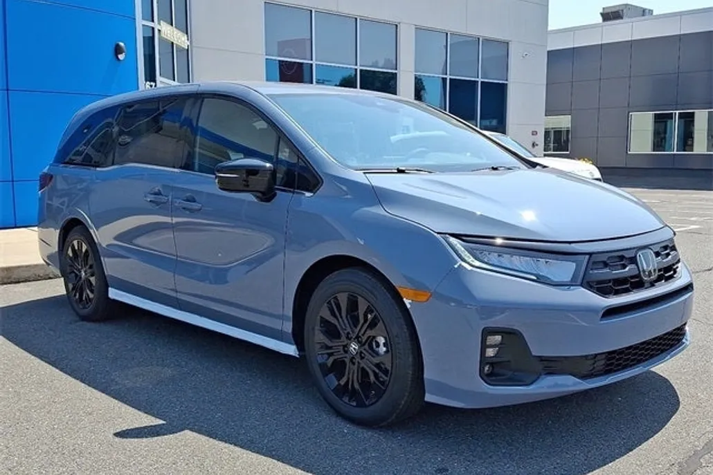 2025 Honda Odyssey photo 1