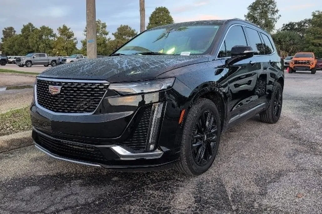 2024 Cadillac XT6 Premium Luxury photo 1