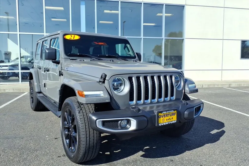 2021 Jeep Wrangler Unlimited Sahara 4xe photo 1