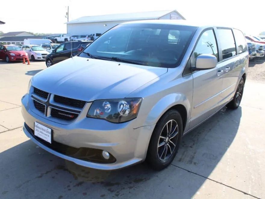 2017 Dodge Grand Caravan GT photo 1