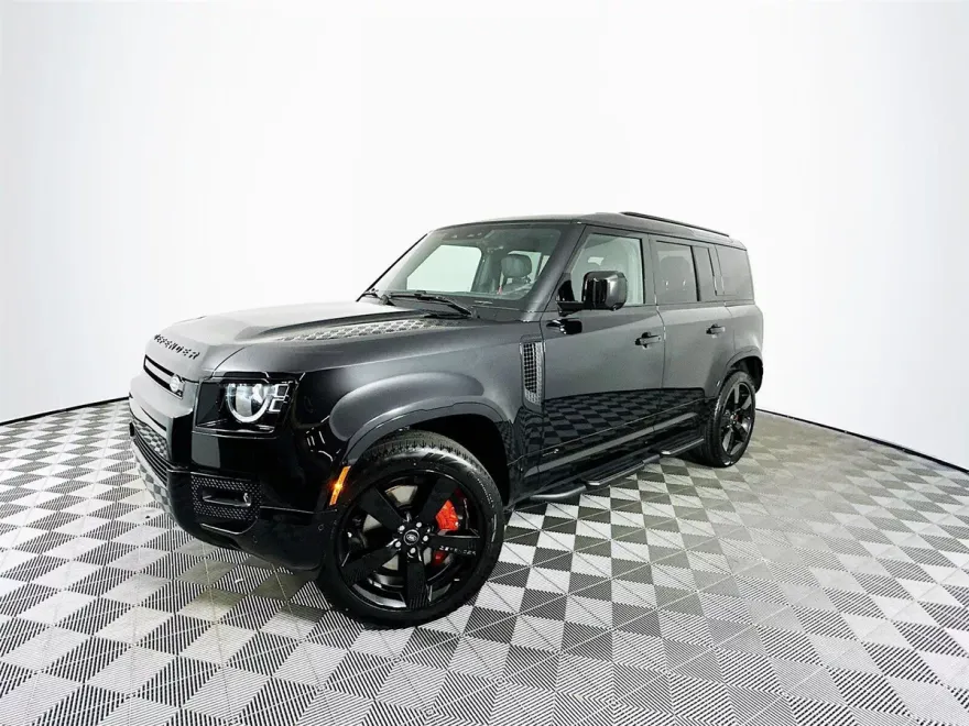 2025 Land Rover Defender 110 X photo 1