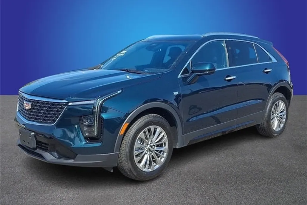2024 Cadillac XT4 Premium Luxury photo 1