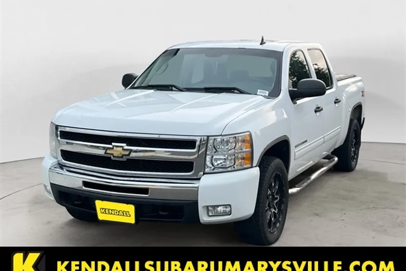 2011 Chevrolet Silverado 1500 LT photo 1