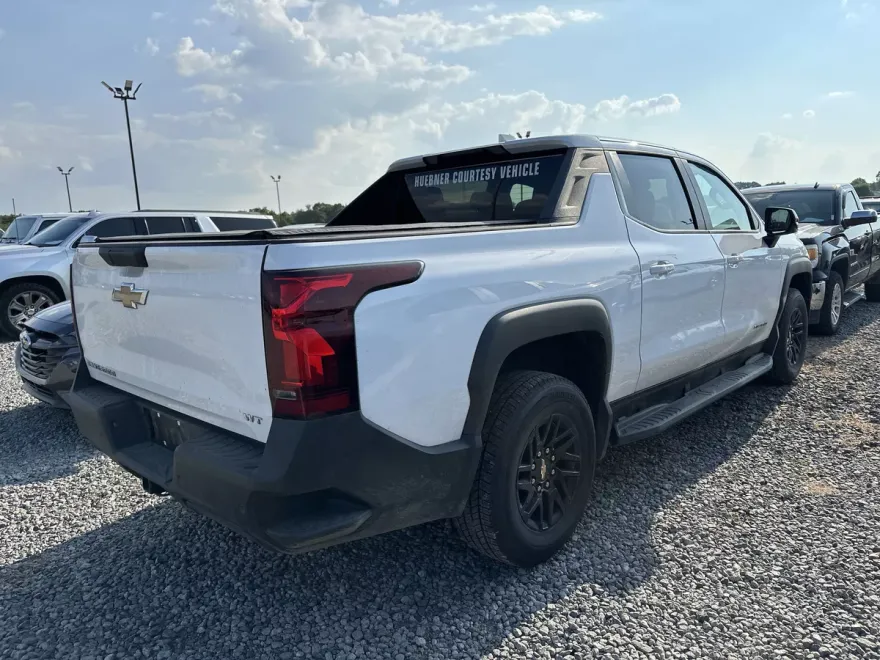 2024 Chevrolet Silverado EV Work Truck photo 1