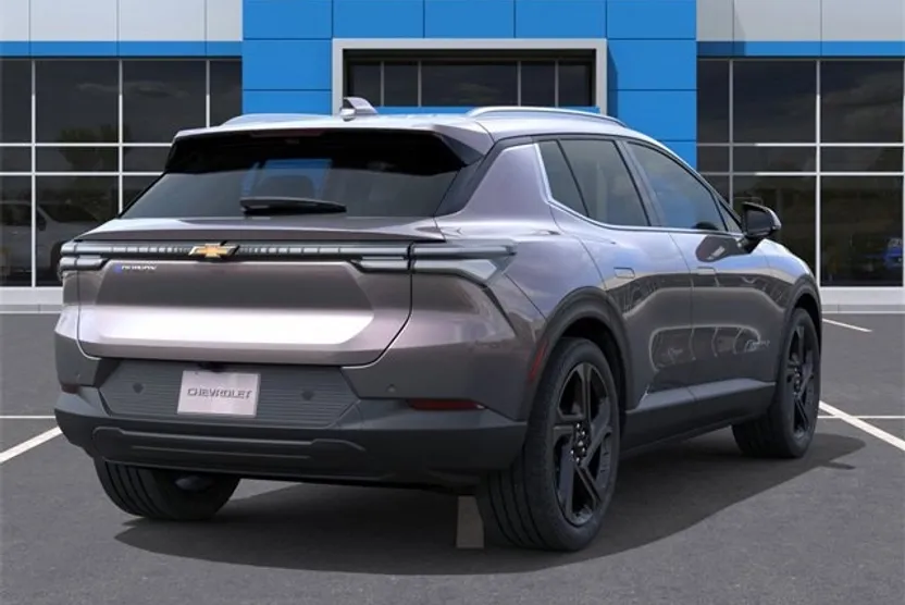 2026 Chevrolet Equinox LT photo 1