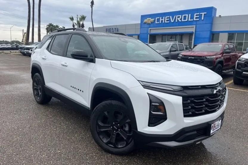 2026 Chevrolet Equinox LT photo 1